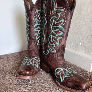 Woman cowgirl boots